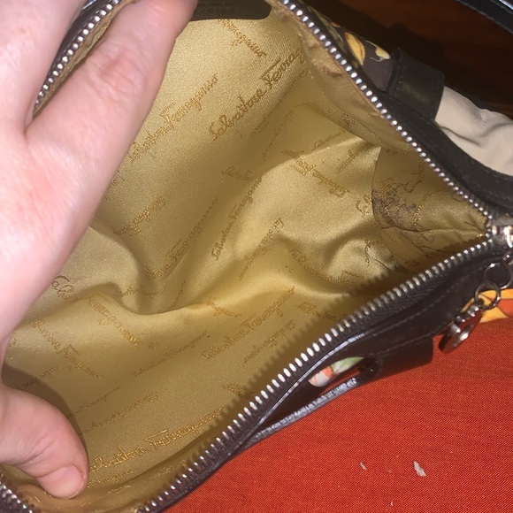 Small Ferragamo top handle mini bag/clutch - Picture 6 of 7